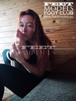 Feet modelka