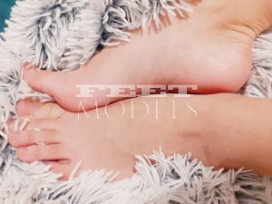 Feet modelka