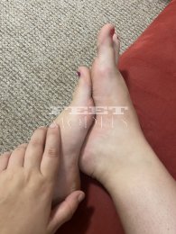 Feet modelka