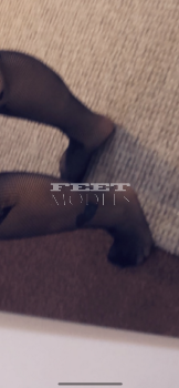 Feet modelka