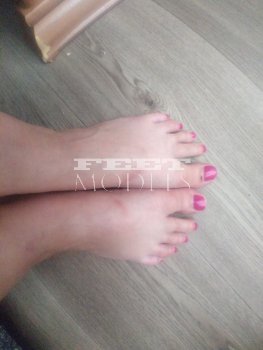 Feet modelka