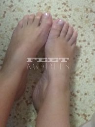 Feet modelka