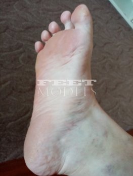 Feet modelka