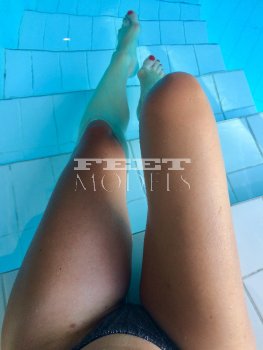 Feet modelka