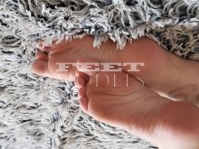 Feet modelka