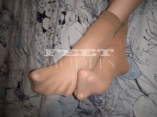 Feet modelka