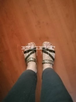 Feet modelka