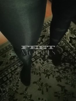 Feet modelka