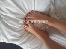 Feet modelka