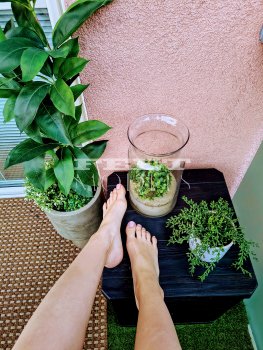 Feet modelka