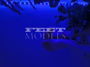 Feet modelka
