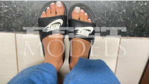 Feet modelka