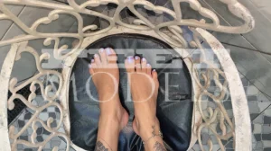 Feet modelka