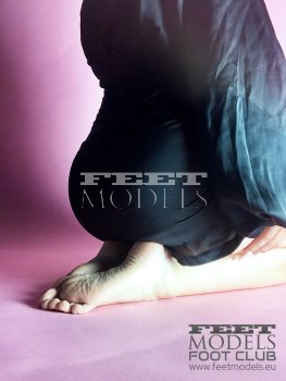 Feet modelka